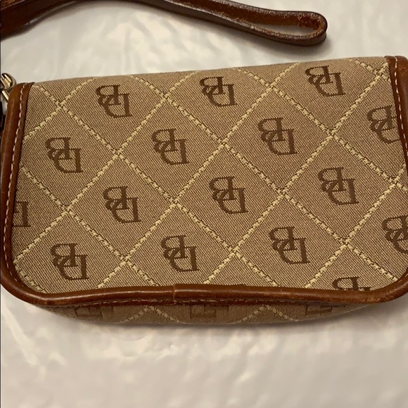 Dooney & Bourke tan & brown button flap wristlet - Picture 4 of 8